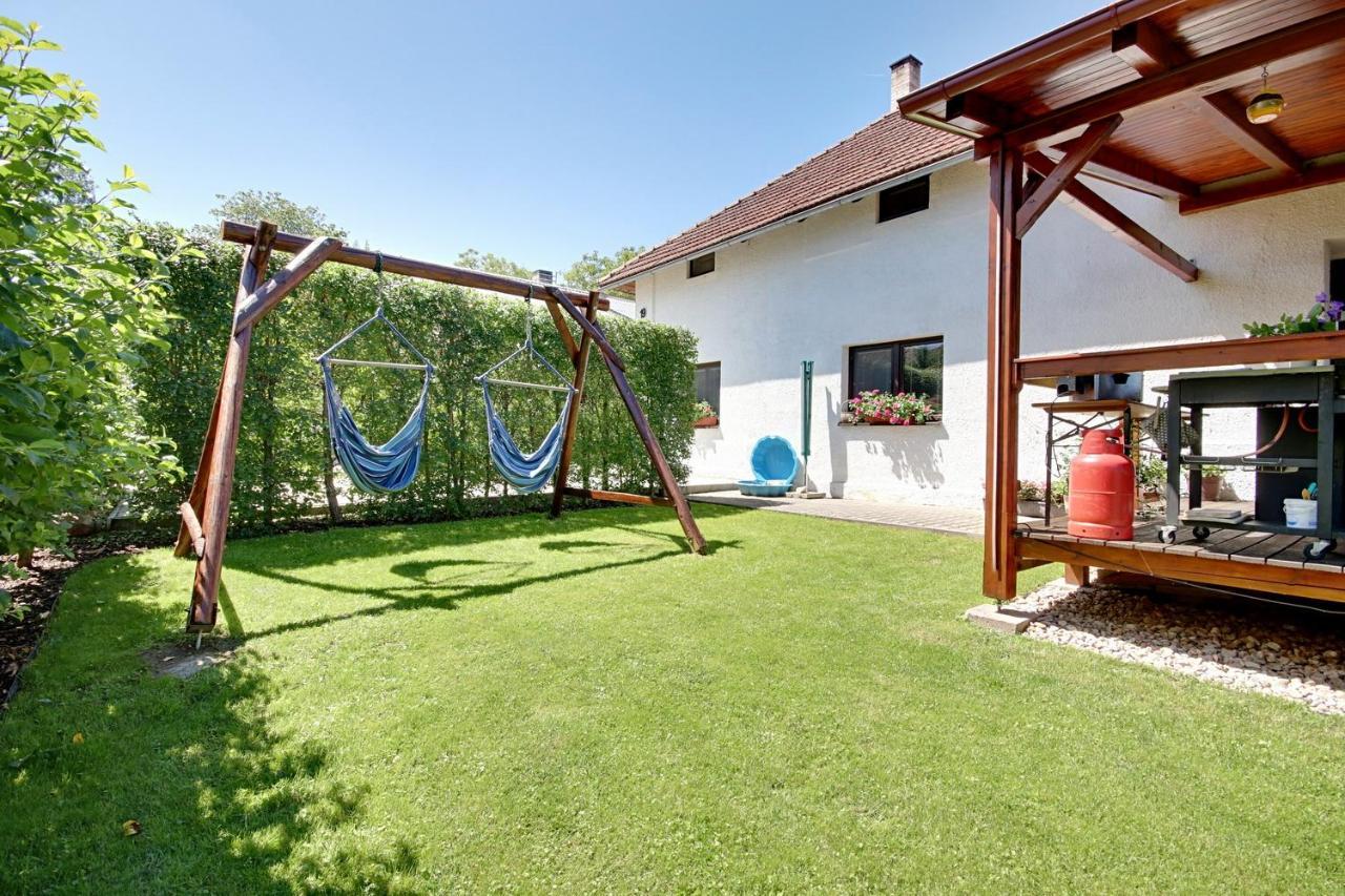 Holiday Home Kvitek Ctetin Bagian luar foto