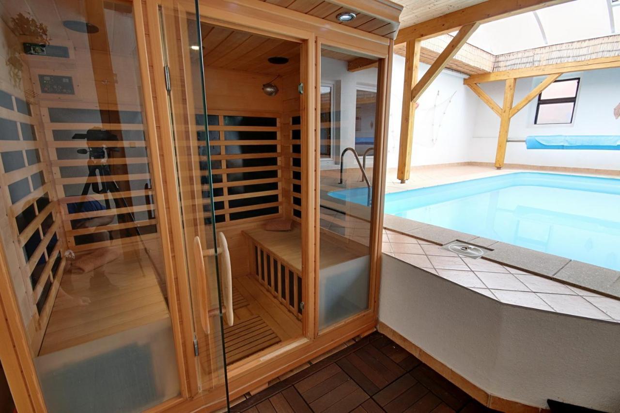 Holiday Home Kvitek Ctetin Bagian luar foto