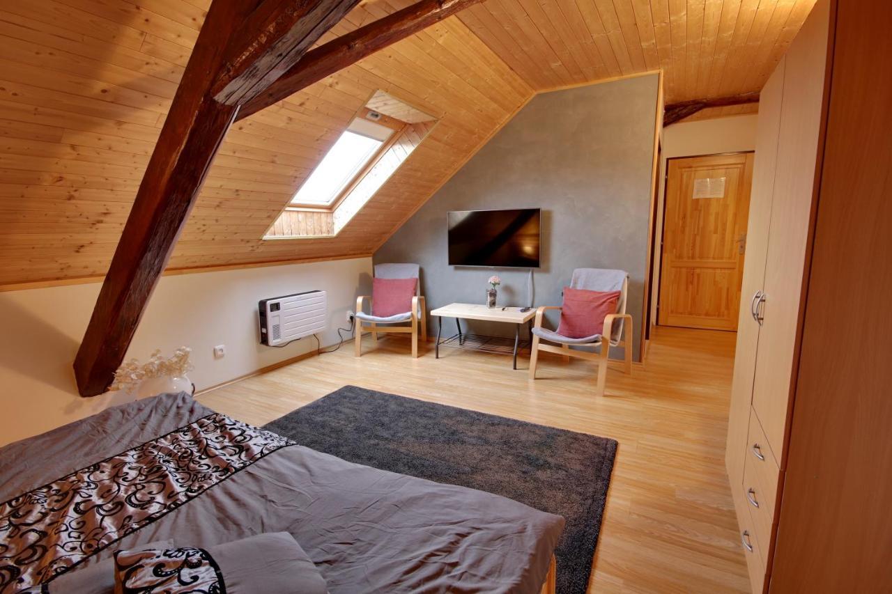 Holiday Home Kvitek Ctetin Bagian luar foto