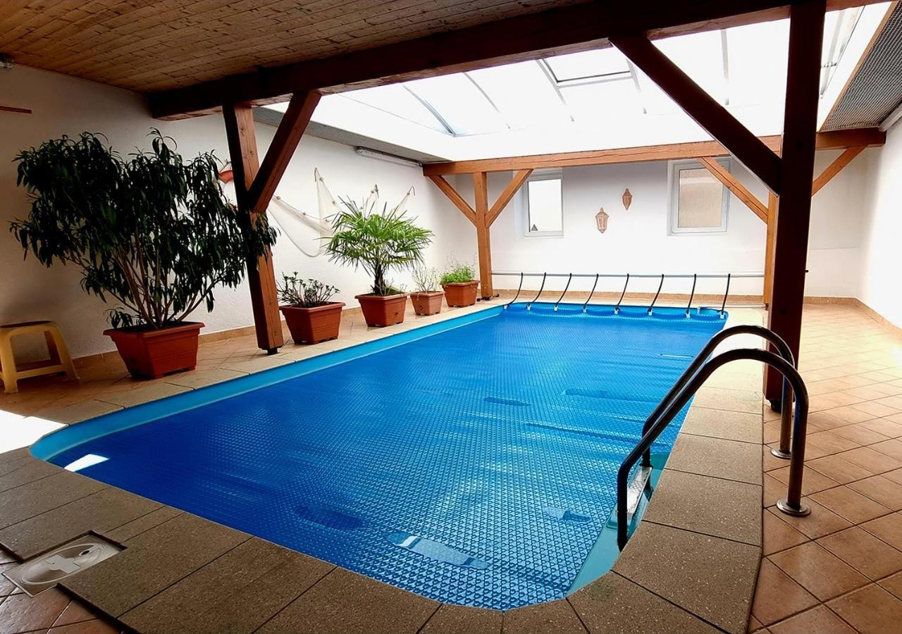 Holiday Home Kvitek Ctetin Bagian luar foto